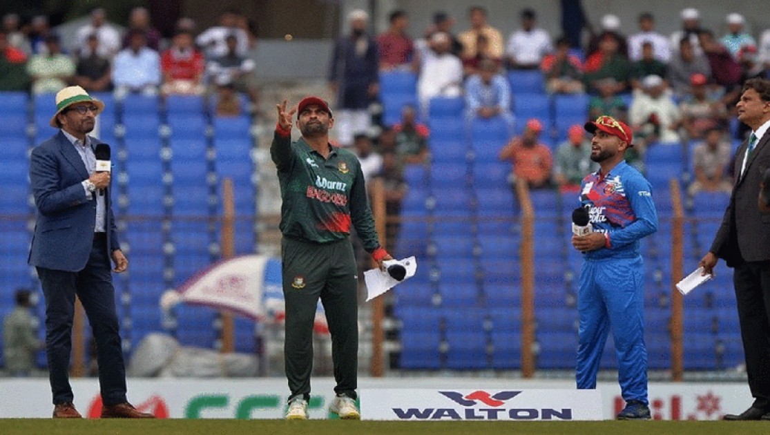 টসে হেরে ব্যাটিংয়ে টাইগাররা, ফিরলেন আফিফ