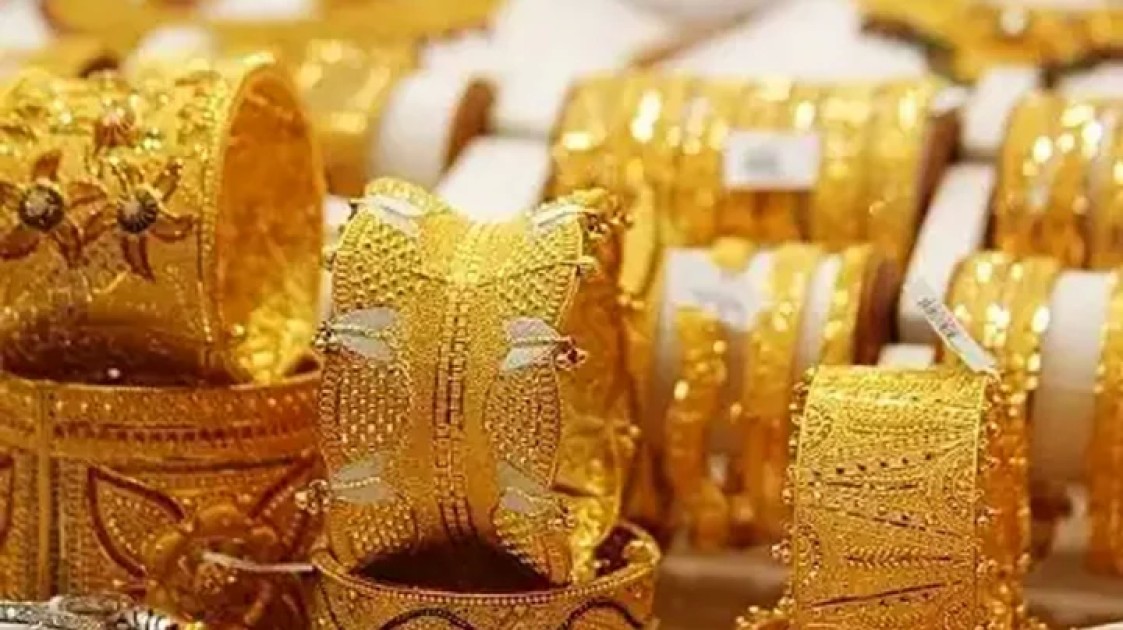 বছরের শুরুতেই দেশের বাজারে বেড়েছে সোনার দাম