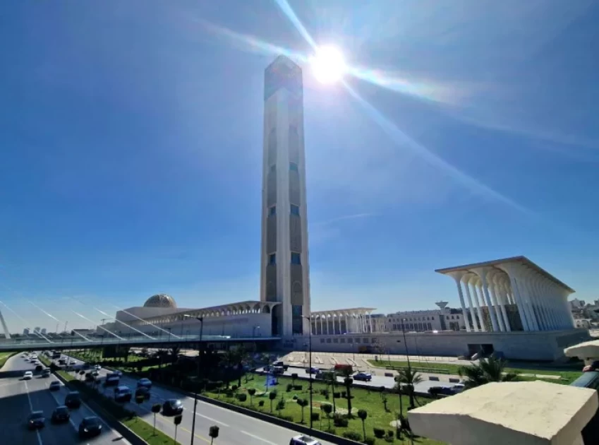 আলজেরিয়ায় উদ্বোধন হলো আফ্রিকার বৃহত্তম মসজিদ