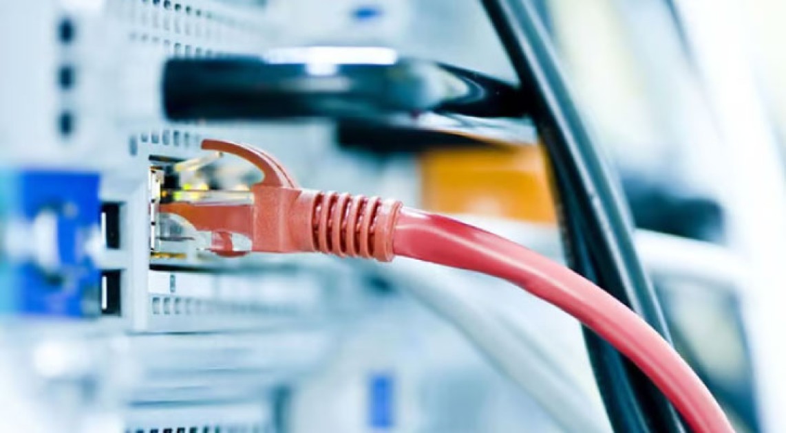 বিঘ্ন হচ্ছে ইন্টারনেট সেবা