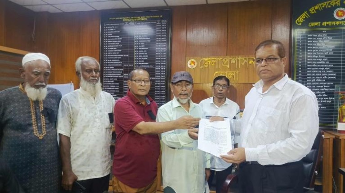 ভোলায় মুক্তিযোদ্ধারে মৌন মিছিল ও স্মারকলিপি পেশ
