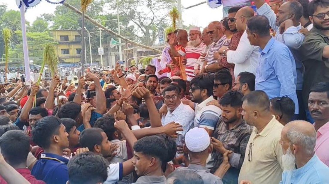 জাতীয় বিপ্লব ও সংহতি দিবস উপলক্ষে ভোলায় বিএনপির আলোচনা সভা ও বর্ণাঢ্য র‌্যালি