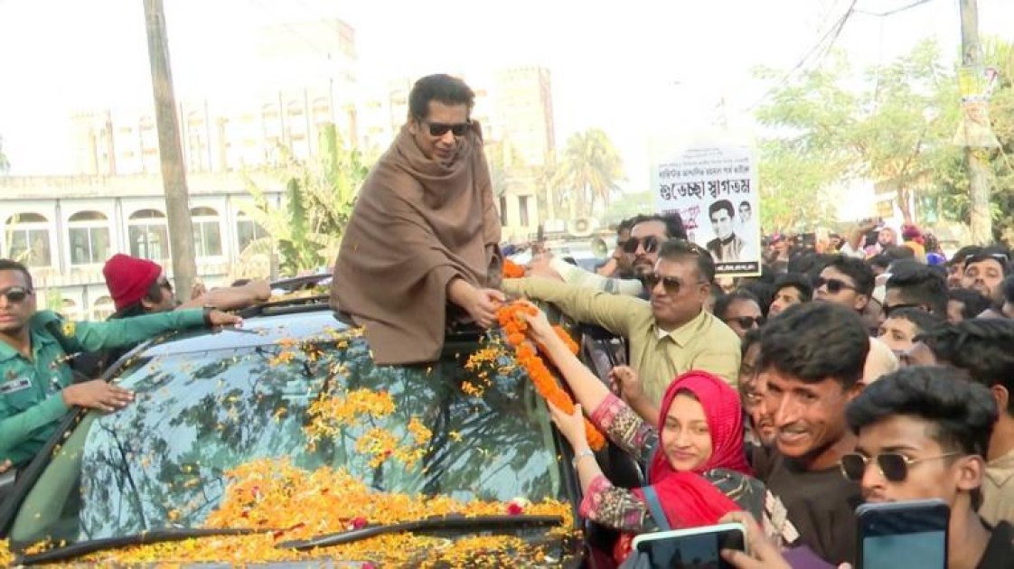ভোলায় চাঁদাবাজ,টেন্ডারবাজির জায়গায় হবে না-- ব্যারিষ্টার আন্দালিব রহমান পার্থ